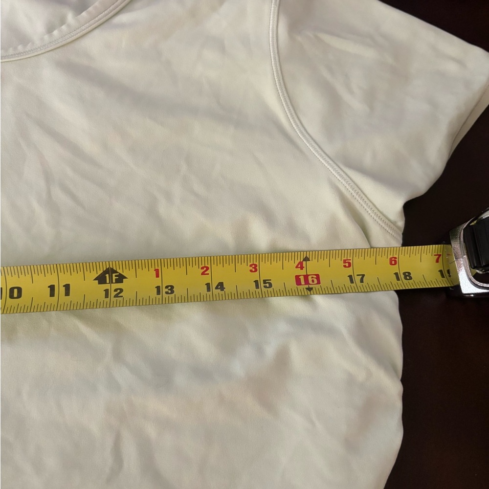 Lululemon Rouched T-Shirt - Picture 4 of 6